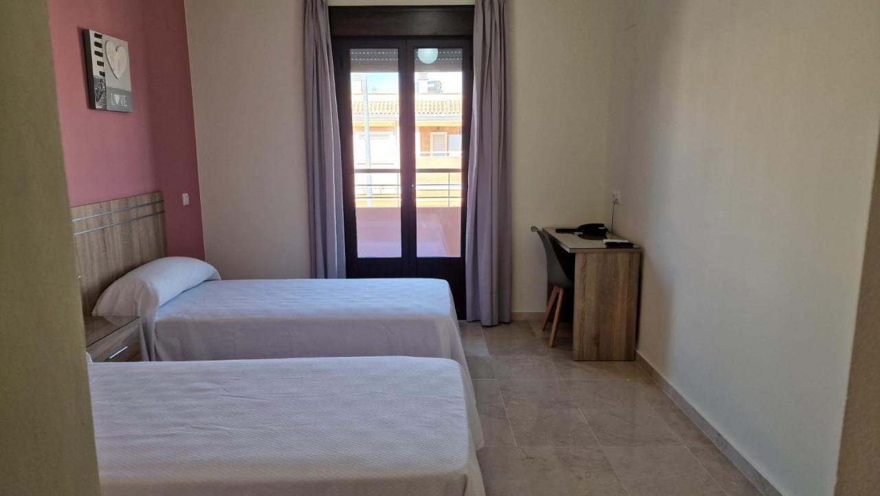 Hotel Nuevo Еспартинас Екстериор снимка
